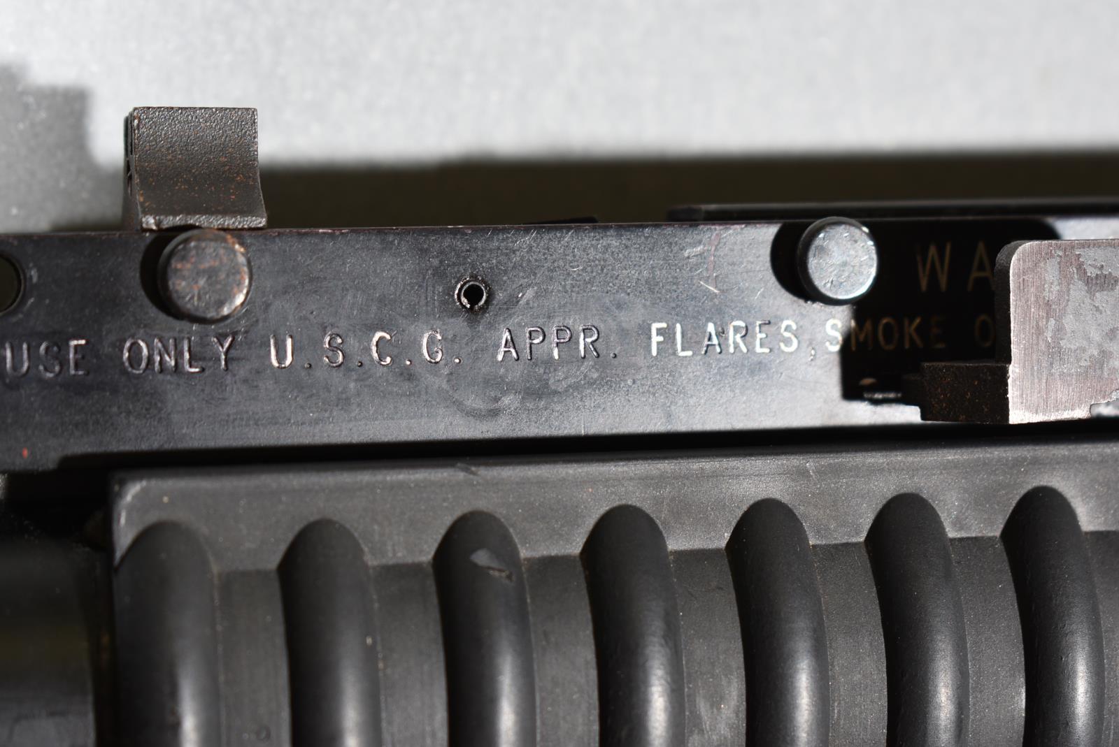 37 MM FLARE LAUNCHER