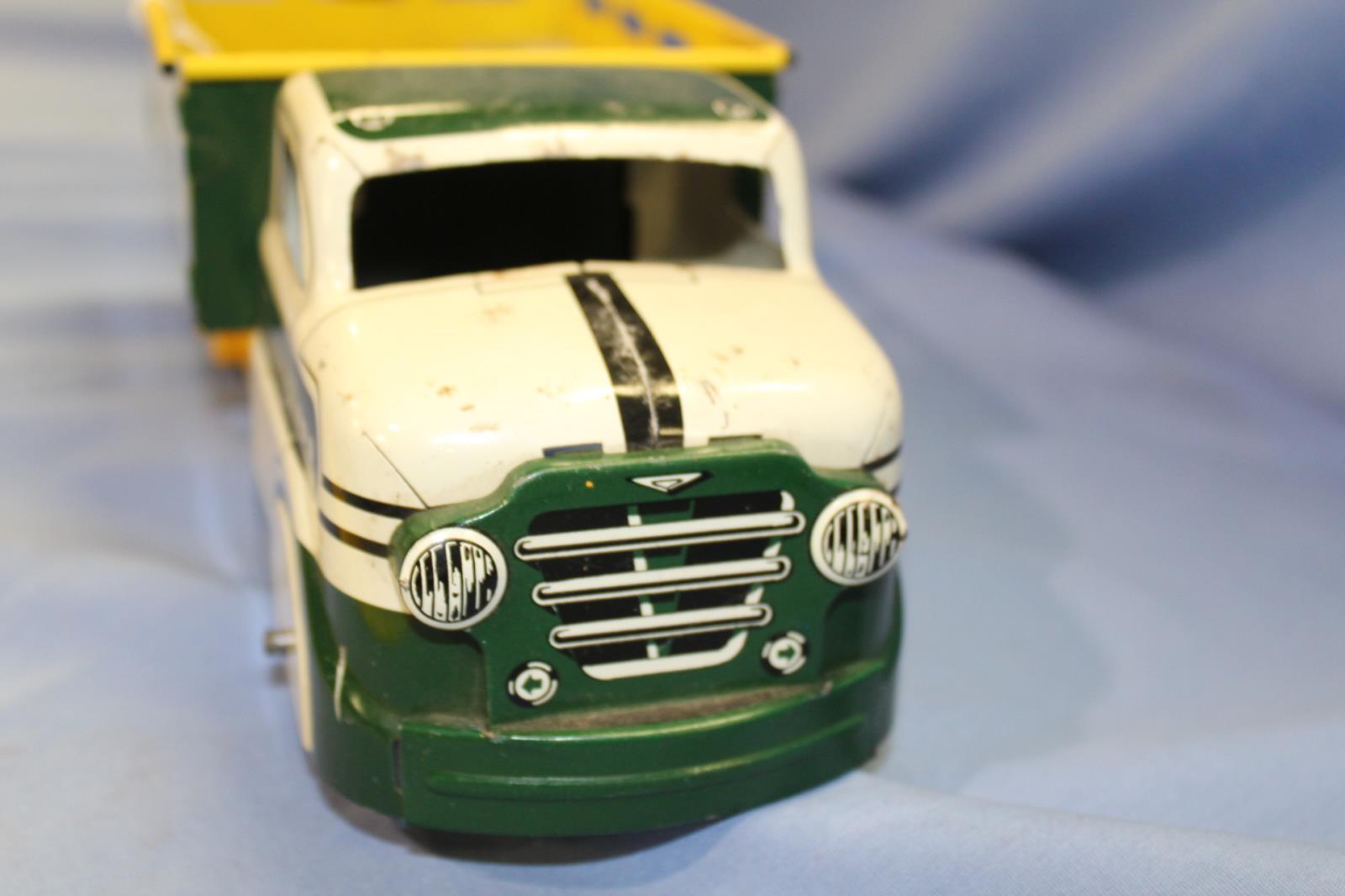 MARX CRESENT ICE TRUCK 11 IN LONG
