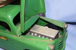 STRUCTO HYDRAULIC DUMP TRUCK DAMAGE TO BED FRAME