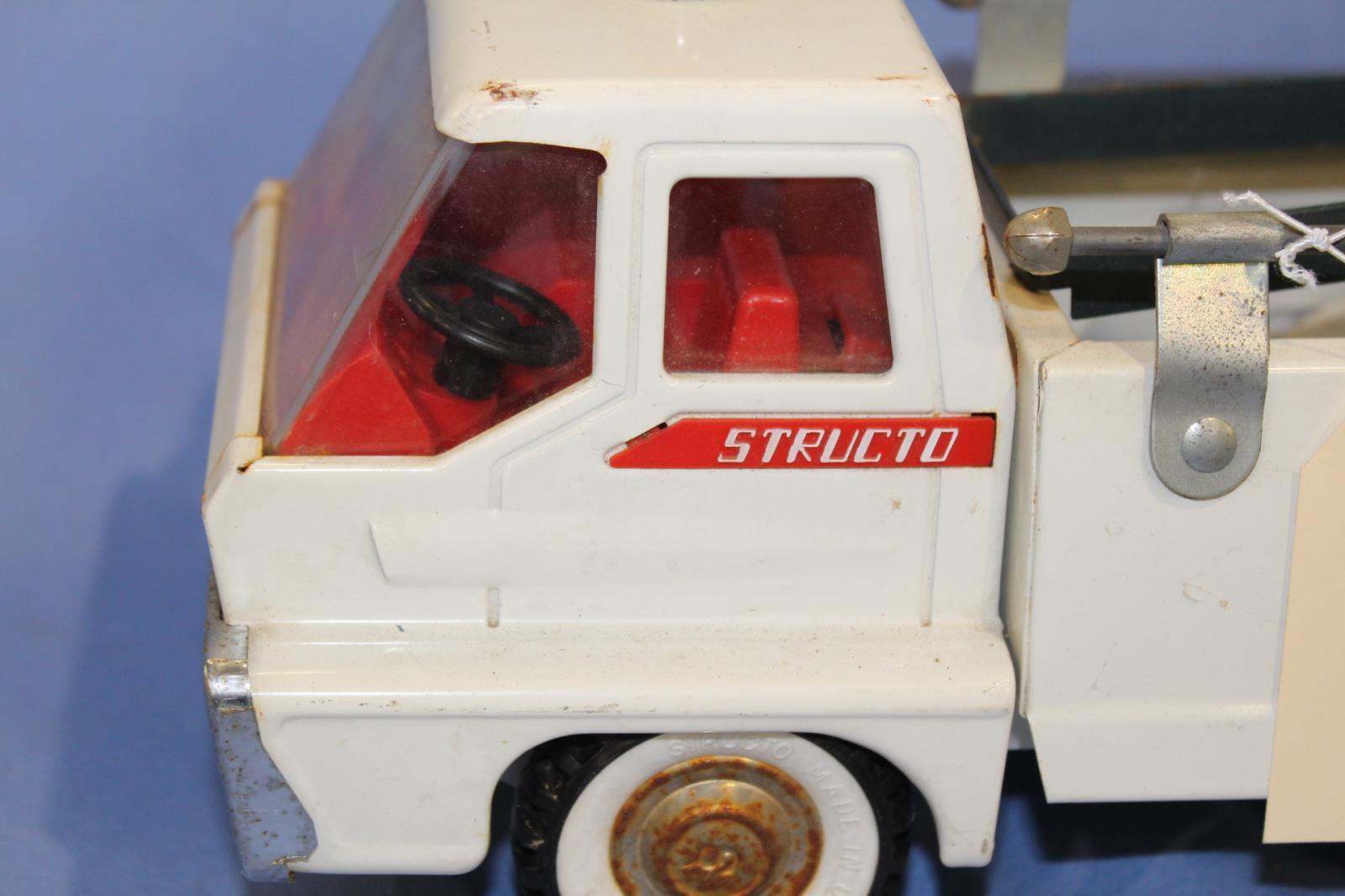 STRUCTO TURBINE 24 HOUR SERVICE WRECKER