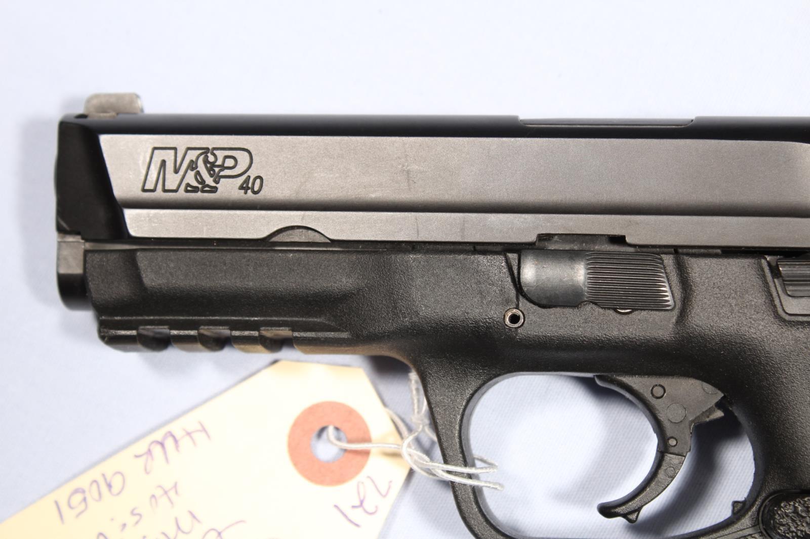 SMITH WESSON M&P 40, SN HUR9051