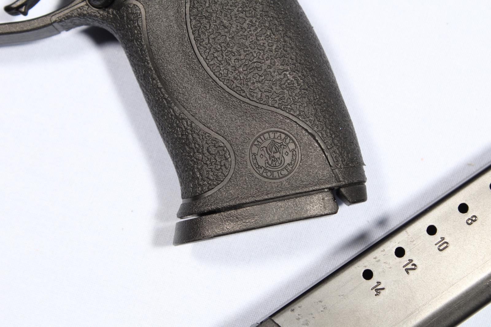 SMITH WESSON M&P 40, SN HUR9051