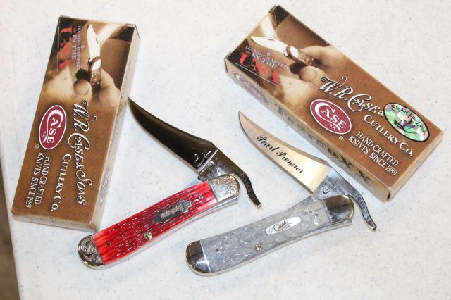 CASE RUSSLOCK GRAY & RED