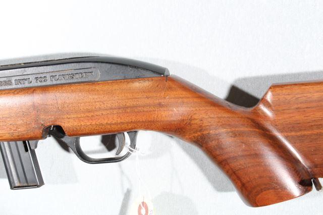 MOSSBERG 702 PLINKSTER, SN EKF3247541,