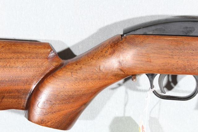 MOSSBERG 702 PLINKSTER, SN EKF3247541,