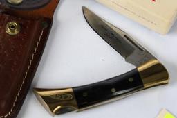 CASE FOLDING SHARK TOOTH KNIFE W/BOX