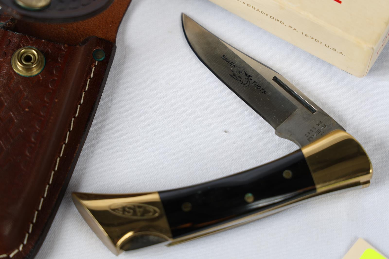 CASE FOLDING SHARK TOOTH KNIFE W/BOX