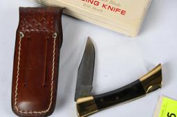 CASE FOLDING SHARK TOOTH KNIFE W/BOX