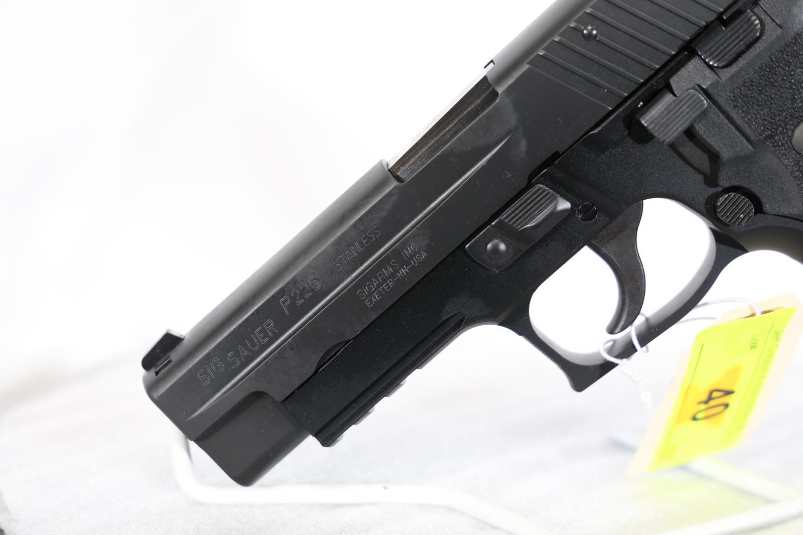 SIG SAUER P226, SN U739470,
