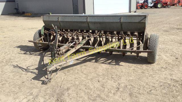 JOHN DEERE SEED DRILL MODEL B 5411