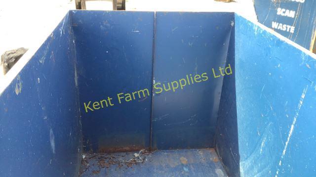BLUE BINS CAPABLE WITH FORK LIFT