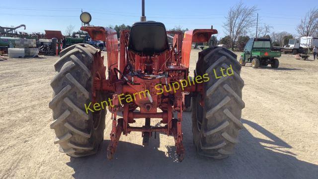 ALLIS CHALMERS 170 TRACTOR WITH LOADER