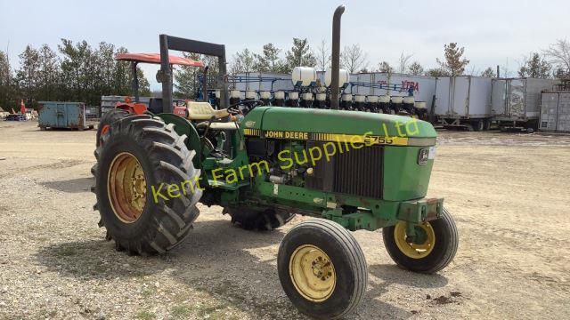 JOHN DEERE 2755 TRACTOR