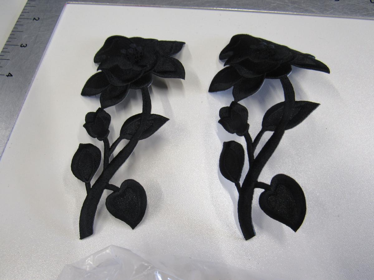 embroidered blcak roses 5" really pretty patches