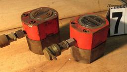 30 ton hydraulic jacks 1/2" stroke item 144982 with hi flow couplings tested good