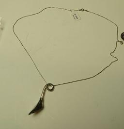 Sterling callalily pendant on 22" sterling chain