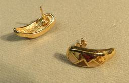 14K -yg- post earrings with multi colored stones