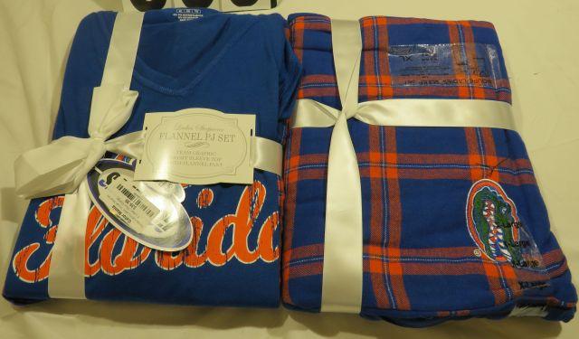 Flannel Gator Women's PJ set (3)S, (1)XL