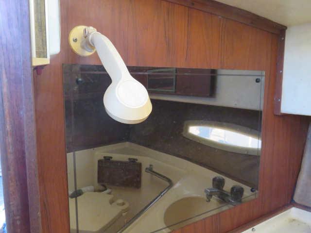 1981 25' SeaRay cabin cruiser with Mercruiser Bravo I/O and trailer