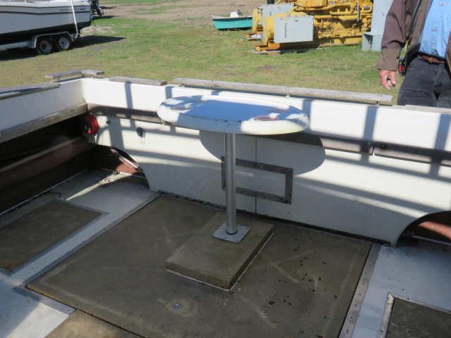 1981 25' SeaRay cabin cruiser with Mercruiser Bravo I/O and trailer