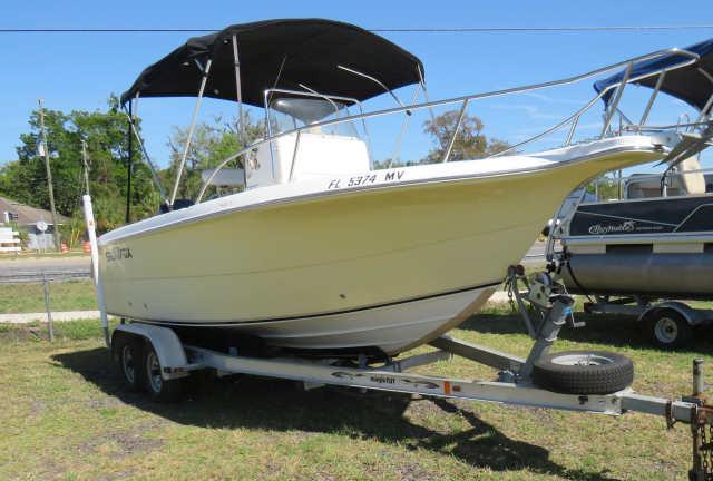 2002 Sea Fox 20 center console boat with 4 stroke motor and trailer