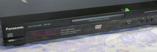 Panasonic DVD-S25 DVD/CD Player Progressive Scan