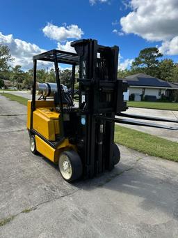 Yale 5000 lb warehouse forklift