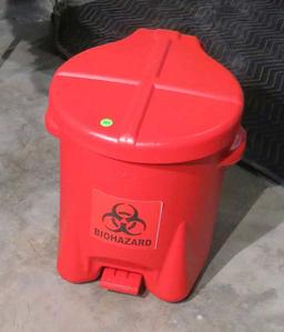 New EAGLE Combustible 6 gallon Waste Container, Model #943BIO