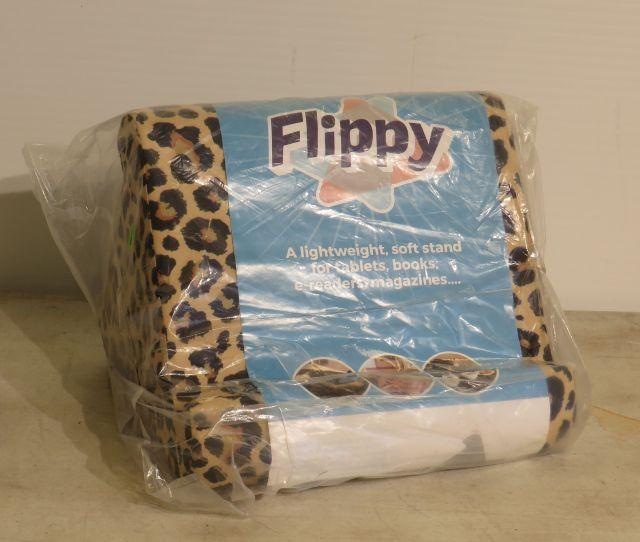 Flippy Light Weight, Soft stand for tablets, book, etc. (Leopard print)