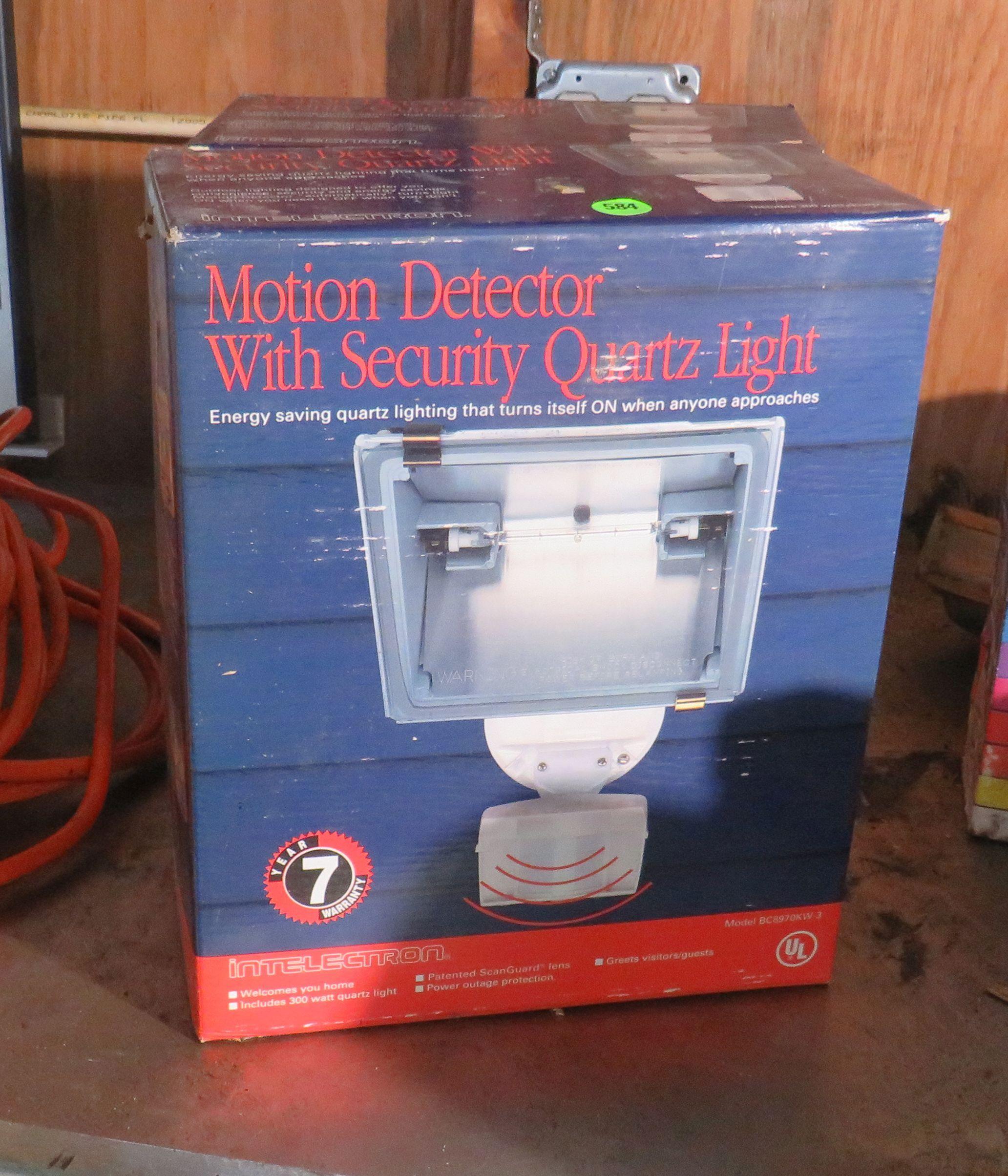 Motion detector halogen lights, New old stock