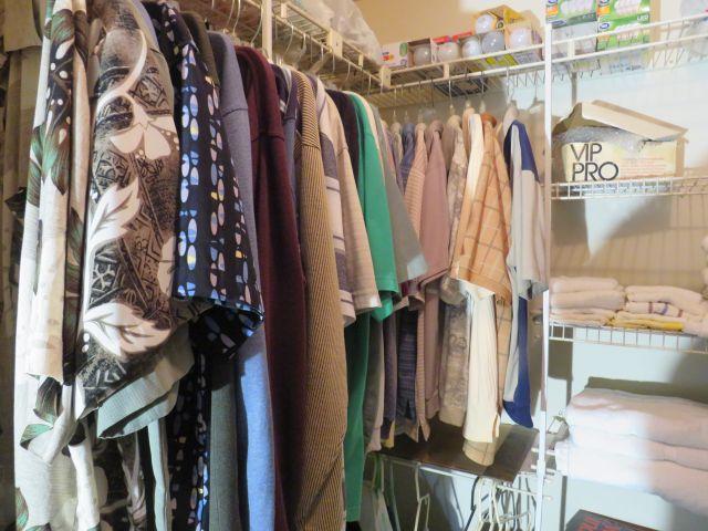 Mixed vintage clothes, towels and bedding