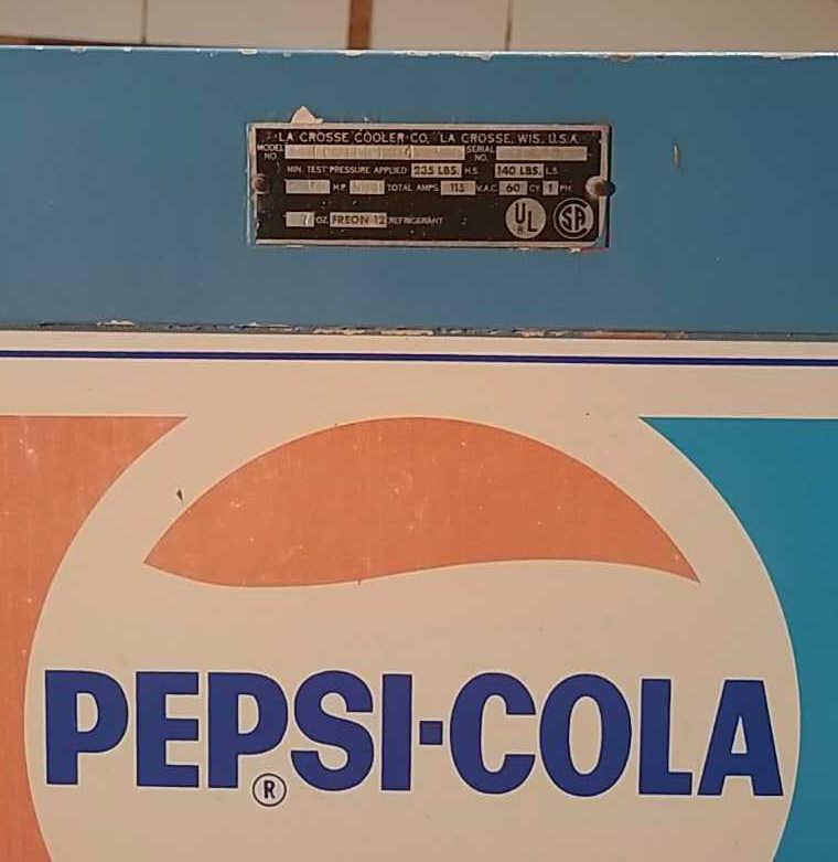 30 Cent Pepsi-cola Returnable Bottle Machine