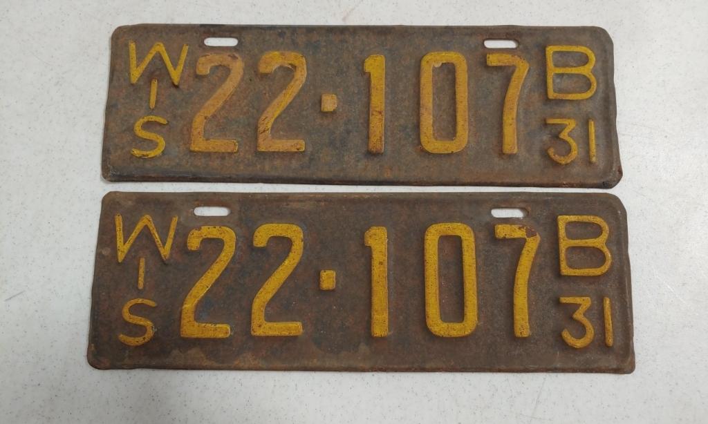 Wisconsin 1931 license plates- pair