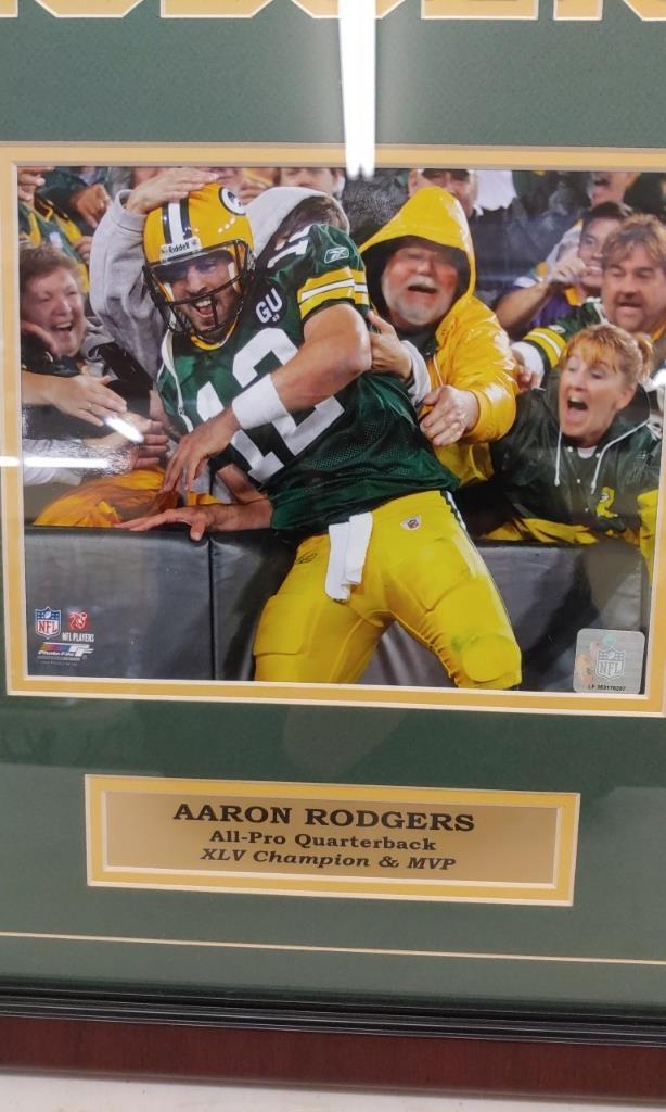 GB Packer's Aaron Rodgers cooladge