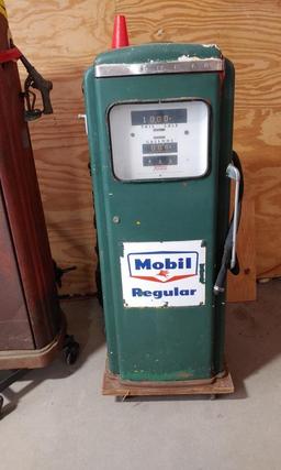 TOKHEIM Mobil gas pump Approx 57"