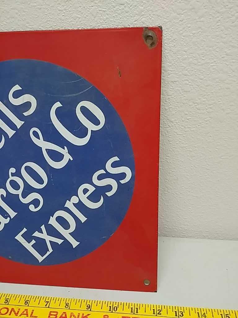 SST.Wells Fargo&Co Express sign