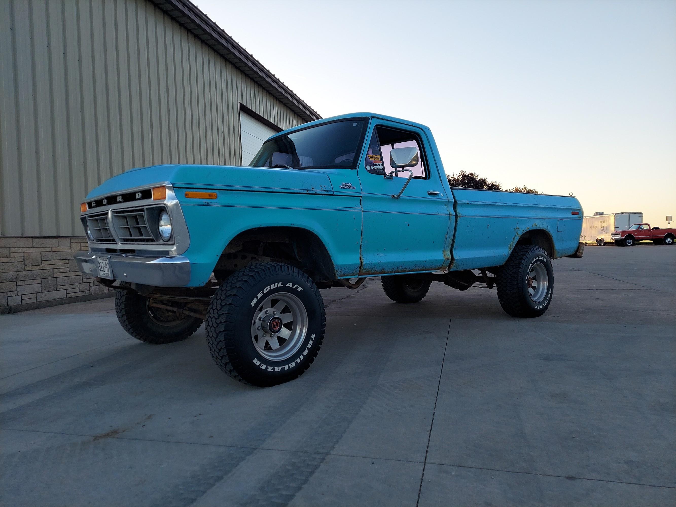 Ford F250 custom 4x4