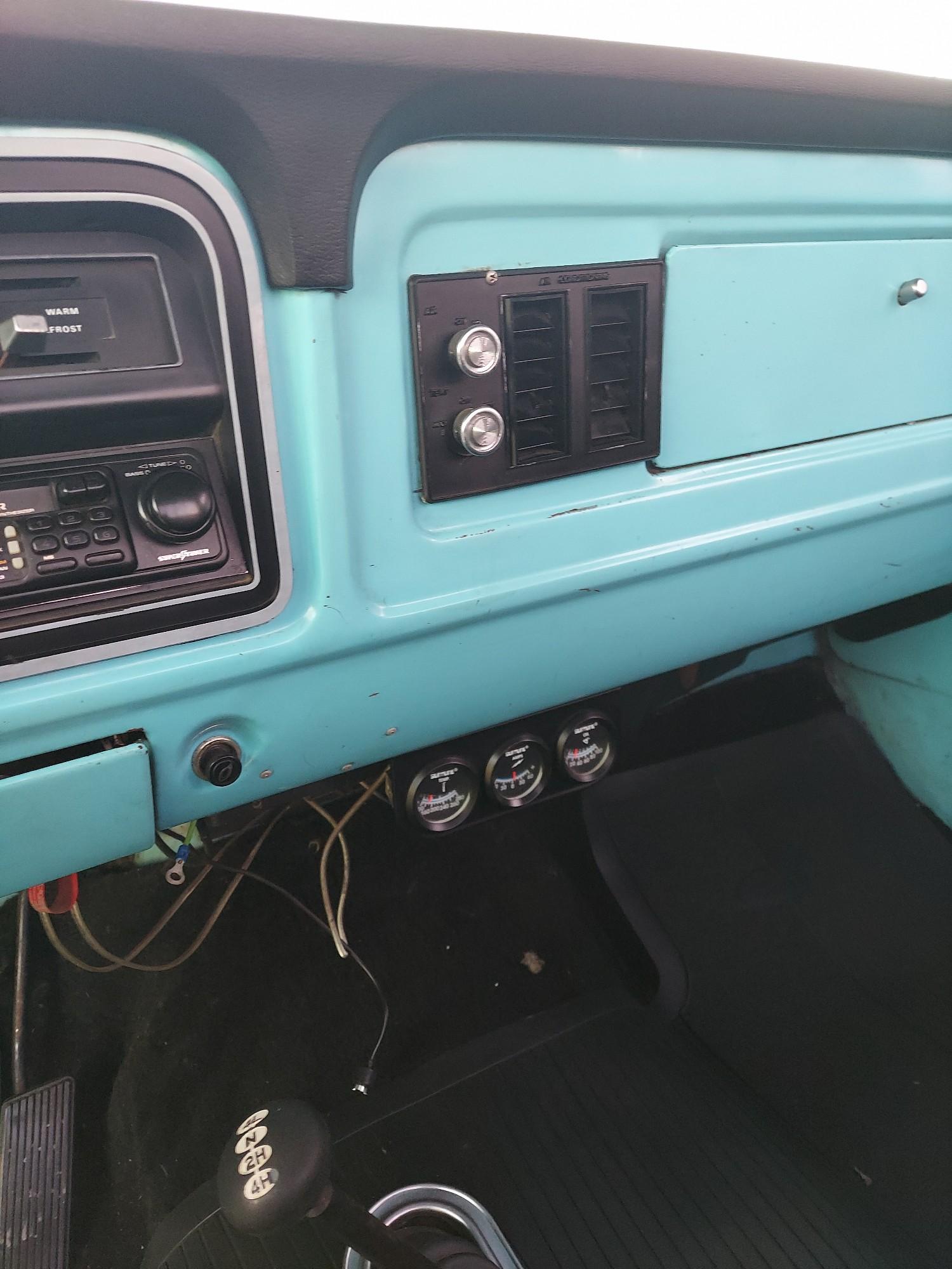 Ford F250 custom 4x4