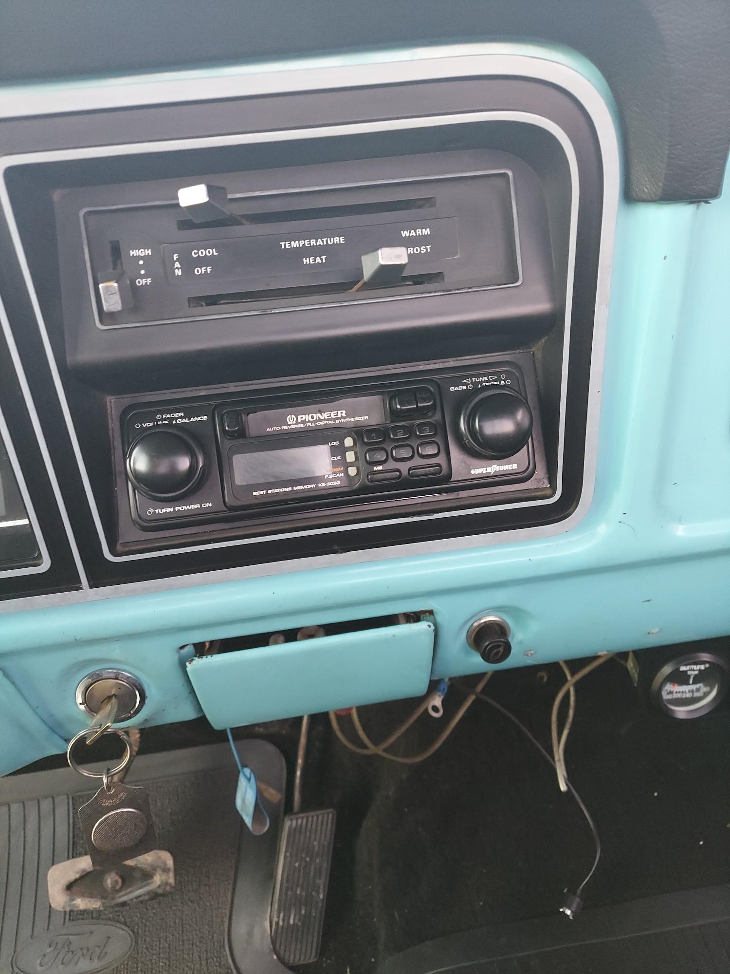 Ford F250 custom 4x4
