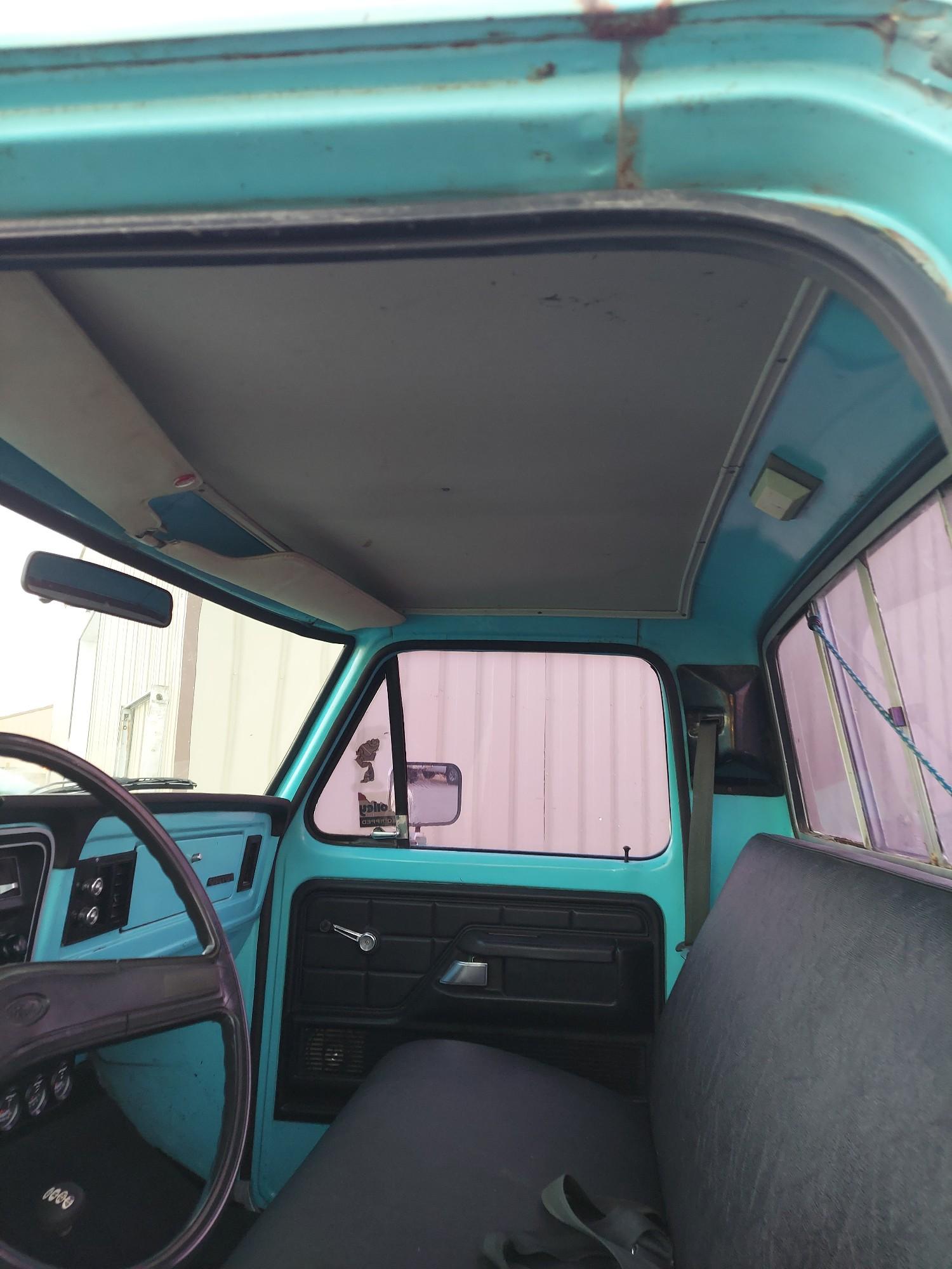 Ford F250 custom 4x4