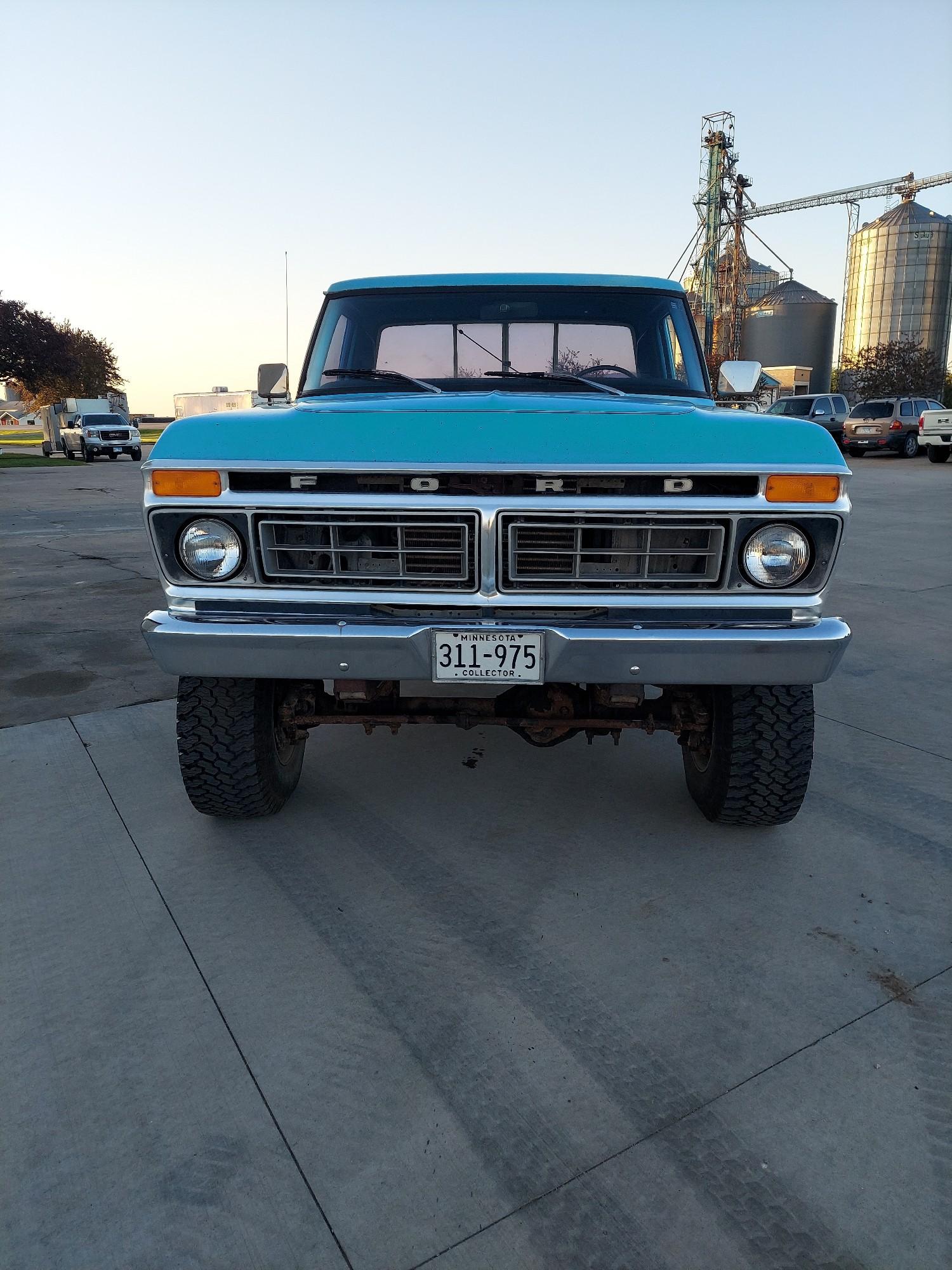 Ford F250 custom 4x4