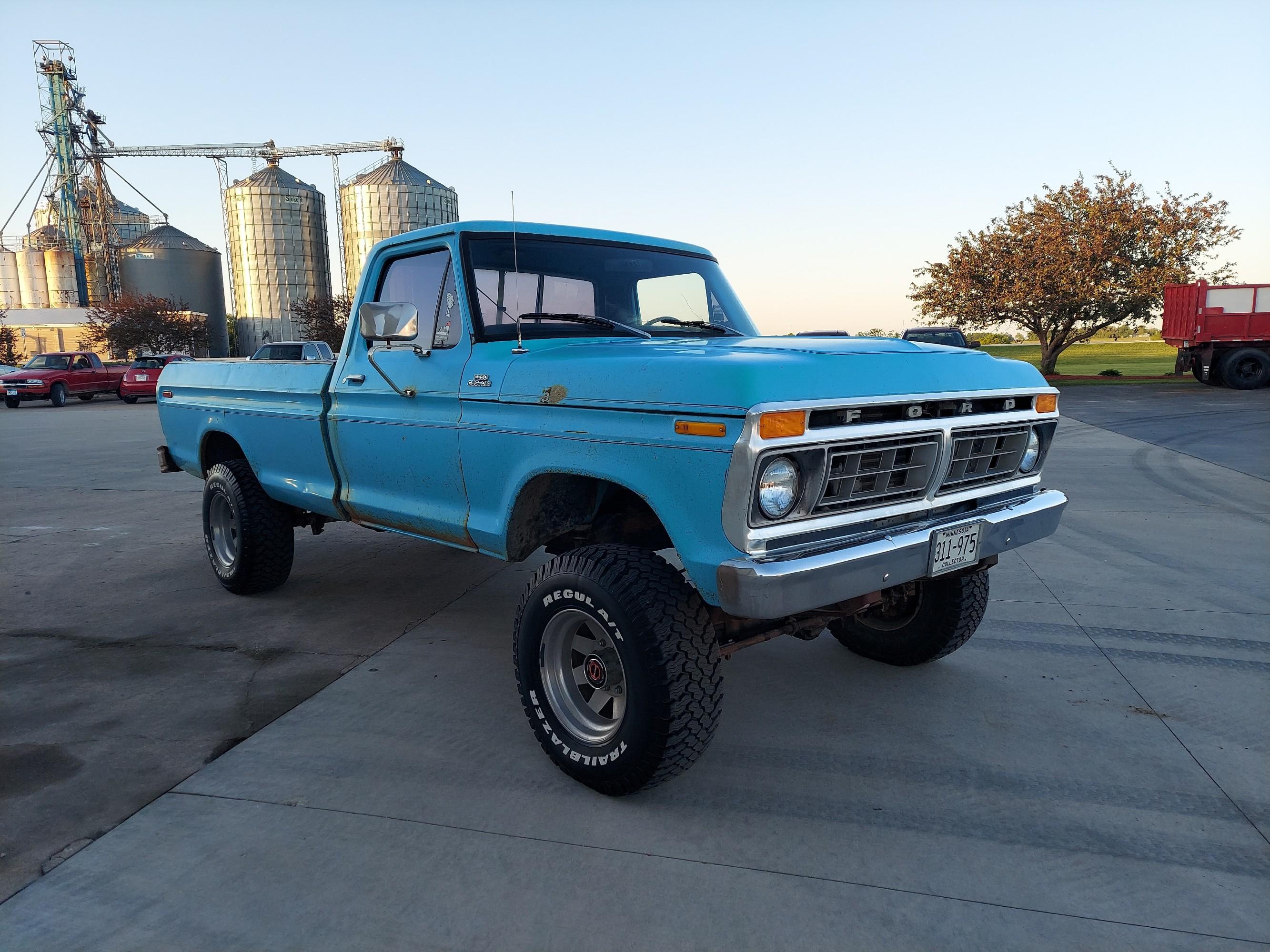 Ford F250 custom 4x4