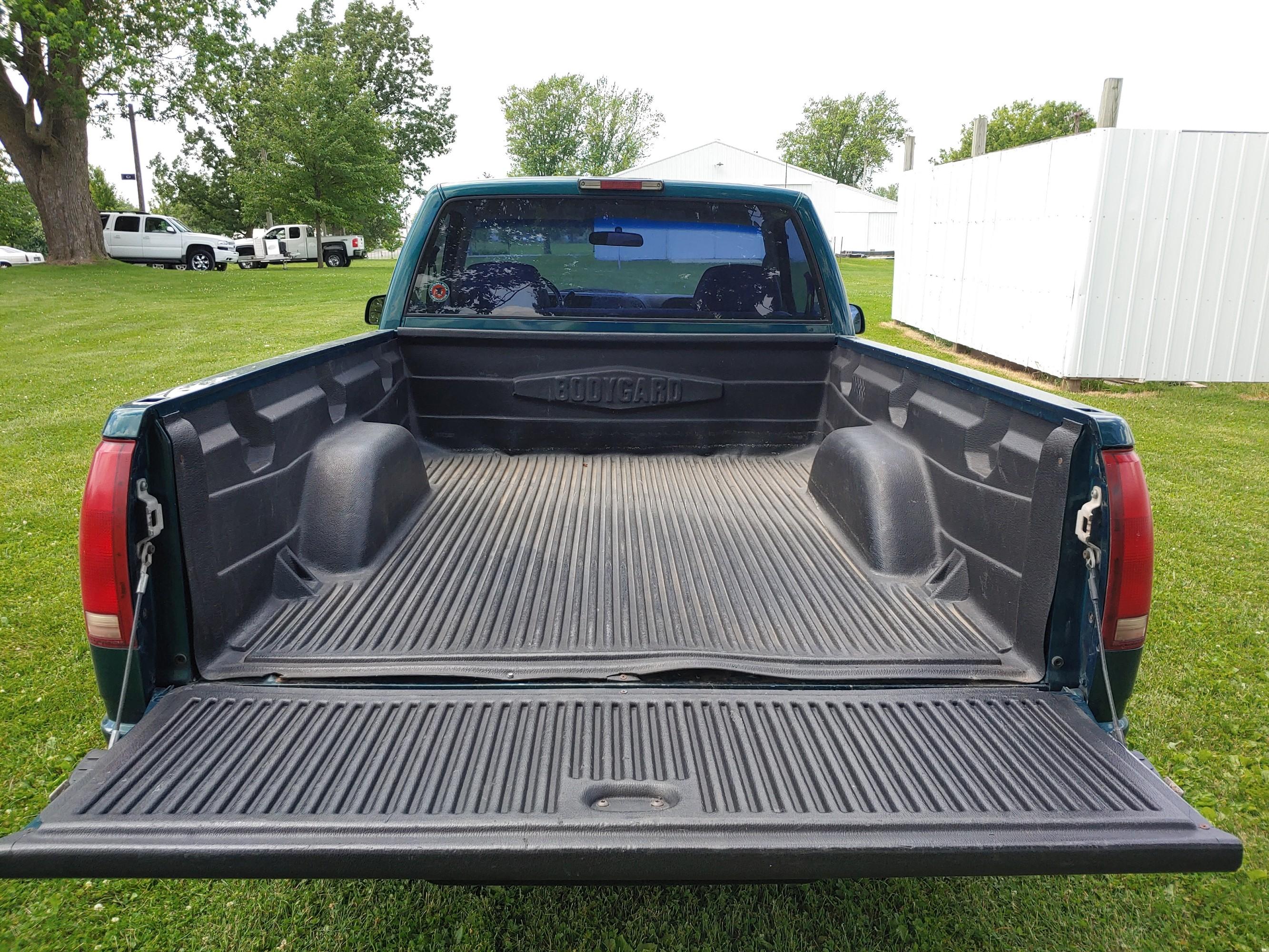 1998 GMC Short Box
