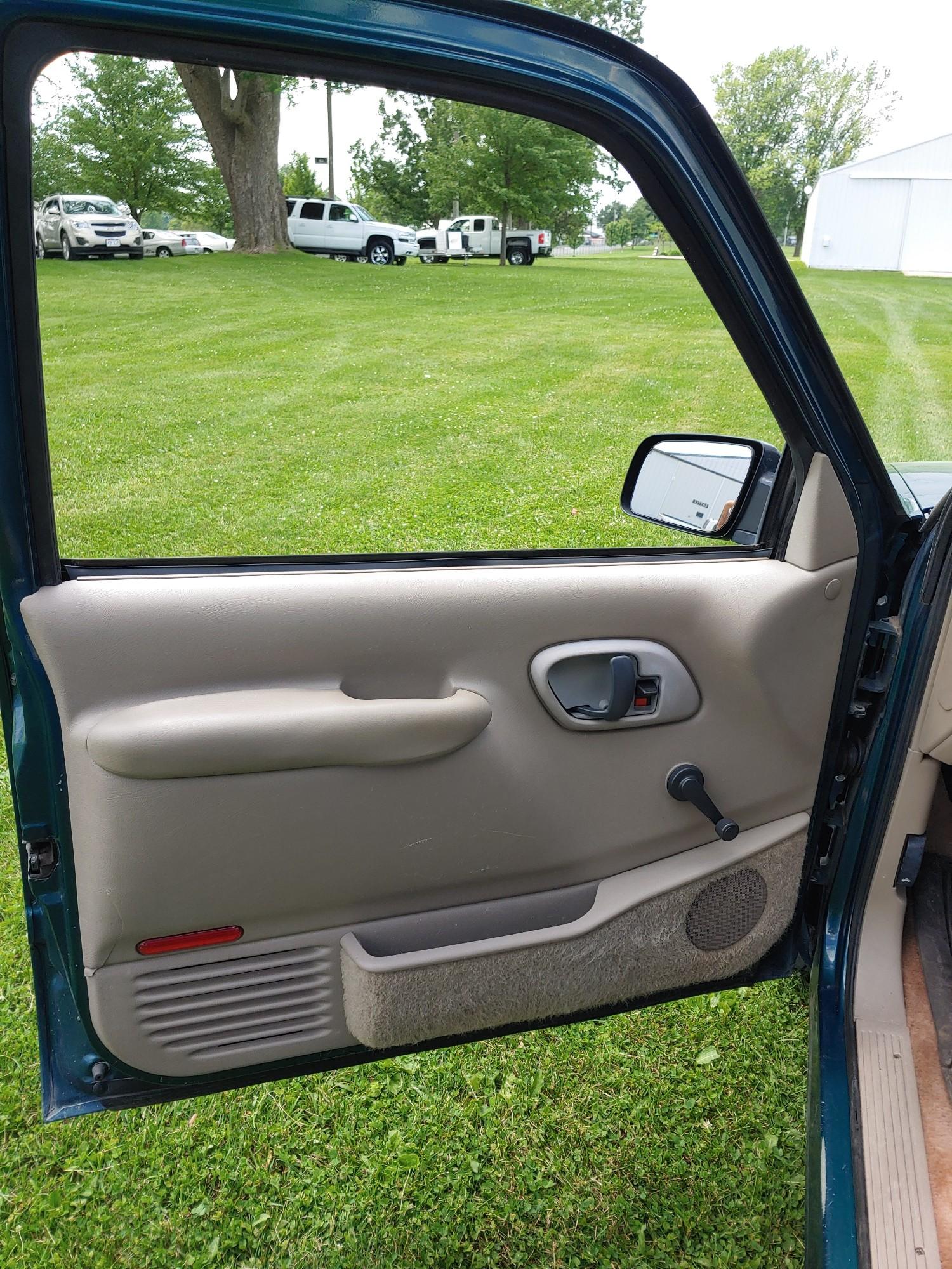 1998 GMC Short Box