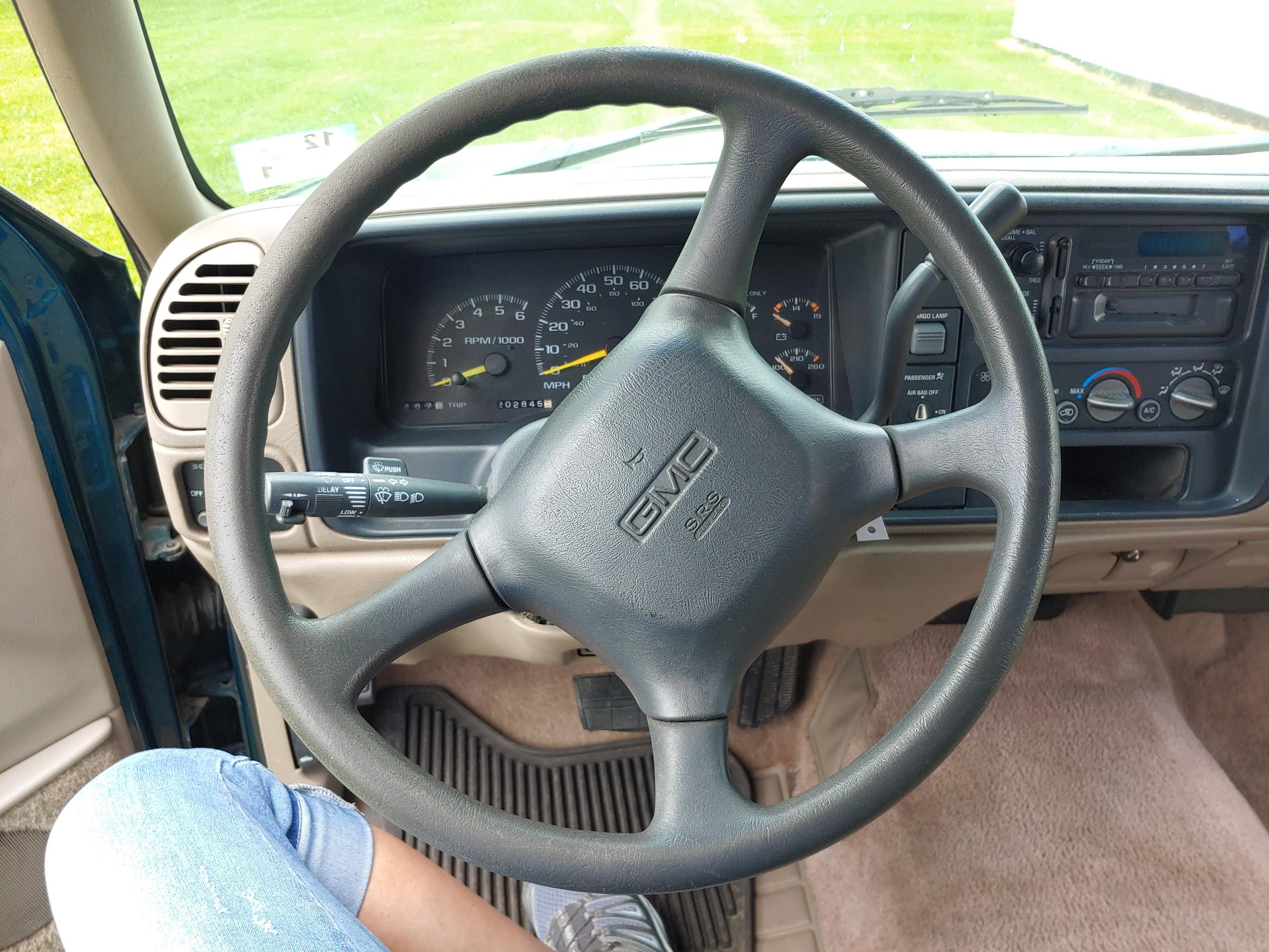 1998 GMC Short Box