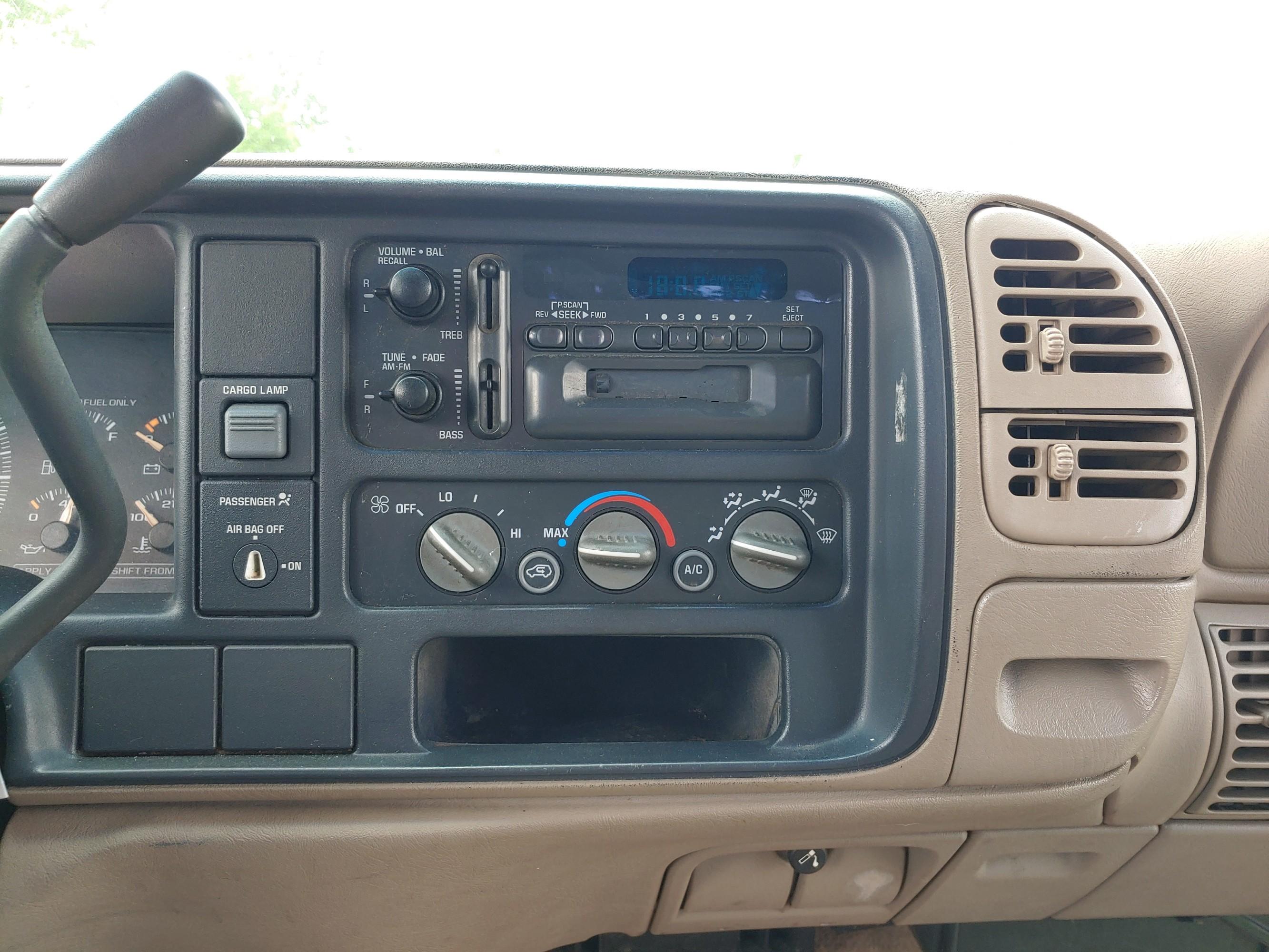 1998 GMC Short Box