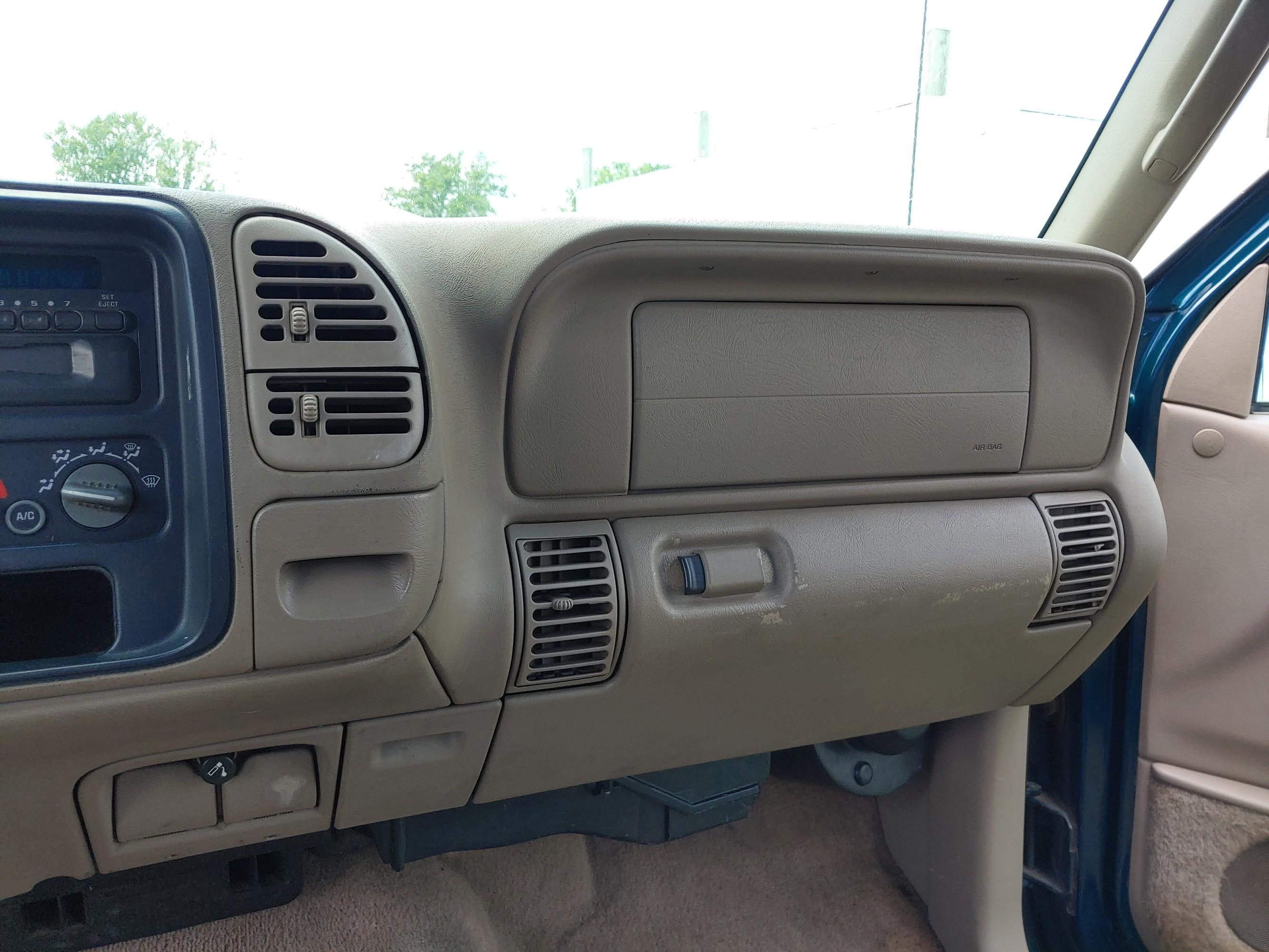 1998 GMC Short Box