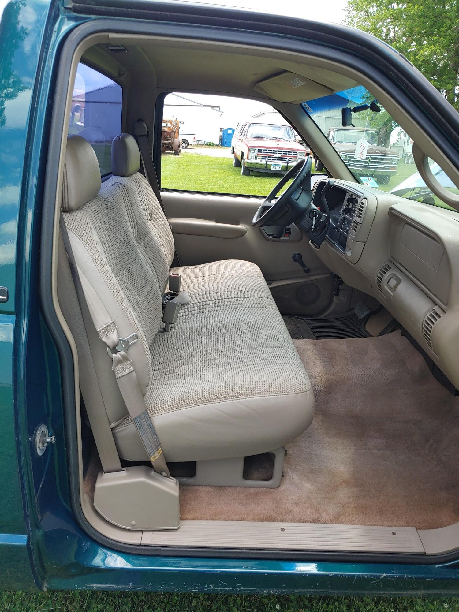 1998 GMC Short Box