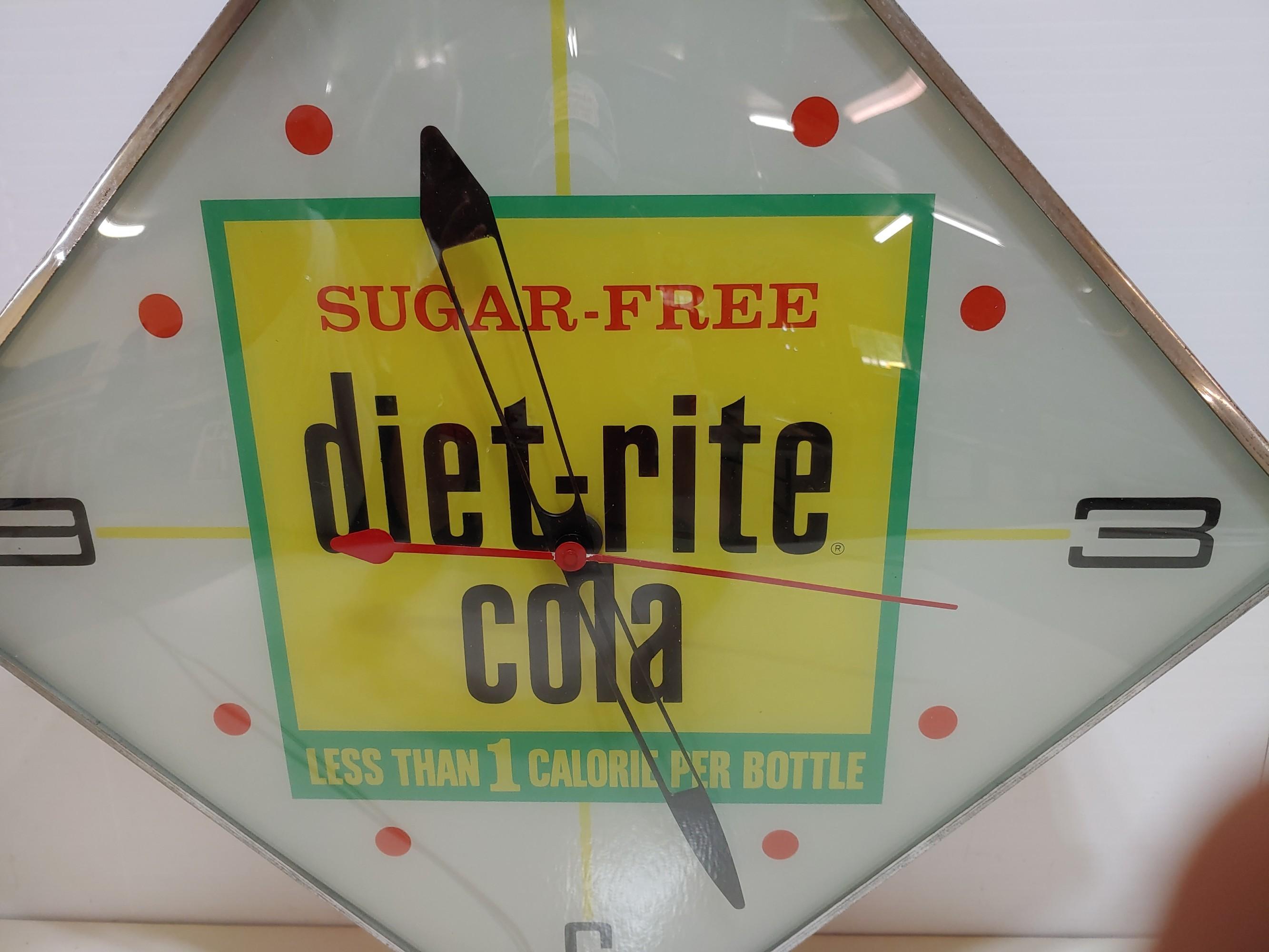 diet-rite lighted clock