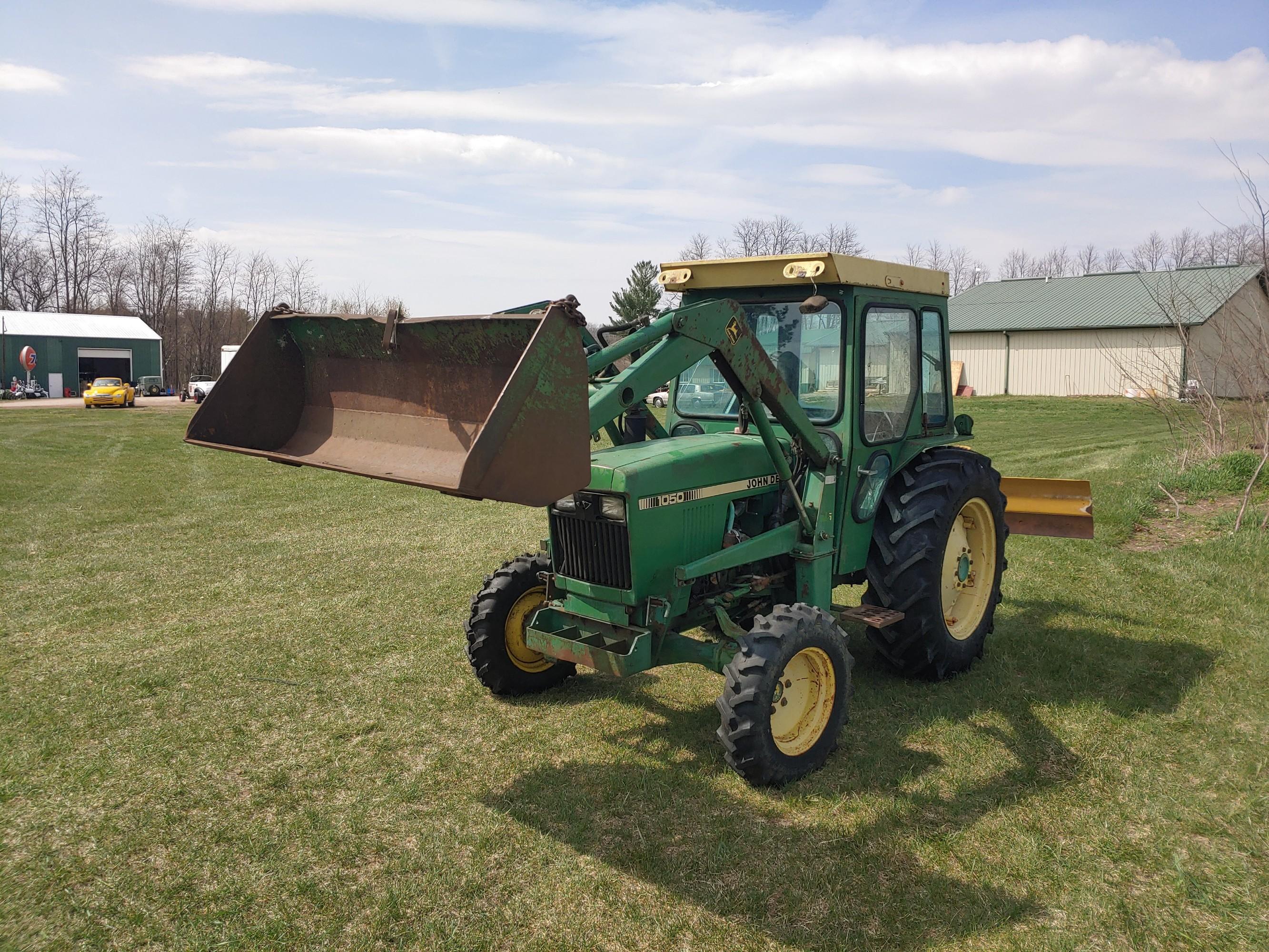 JD 1050 tractor